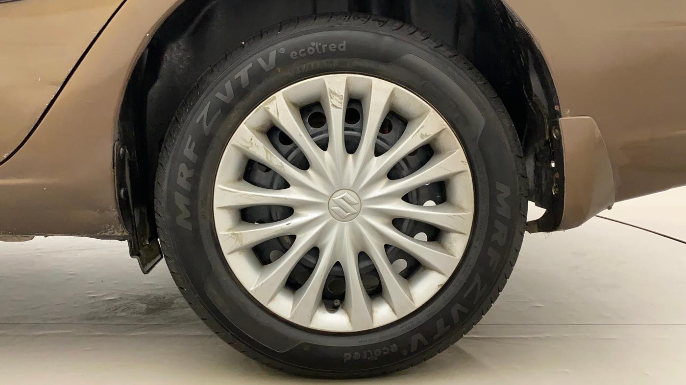 2016 Maruti Ciaz VXI (O), Petrol, Manual, 79,851 km, Left Rear Wheel