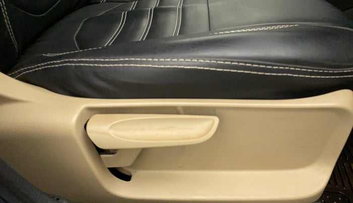 2015 Volkswagen Polo HIGHLINE1.2L, CNG, Manual, 61,139 km, Driver Side Adjustment Panel