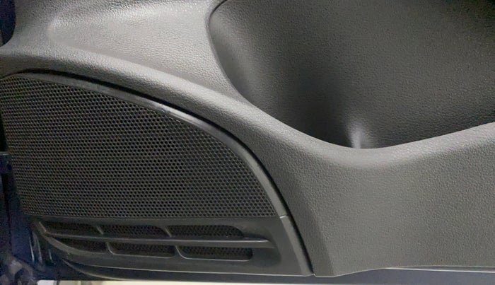 2015 Volkswagen Polo HIGHLINE1.2L, CNG, Manual, 61,139 km, Speaker