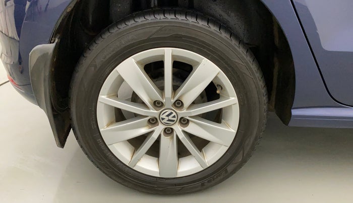 2015 Volkswagen Polo HIGHLINE1.2L, CNG, Manual, 61,139 km, Right Rear Wheel