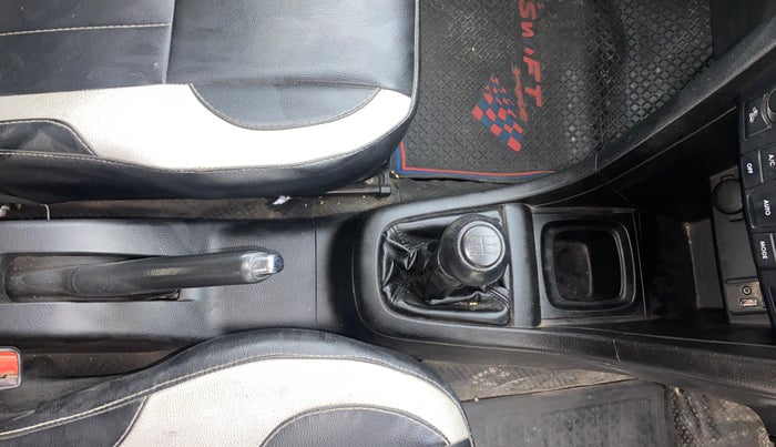 2015 Maruti Swift ZDI, Diesel, Manual, 1,49,958 km, Gear Lever