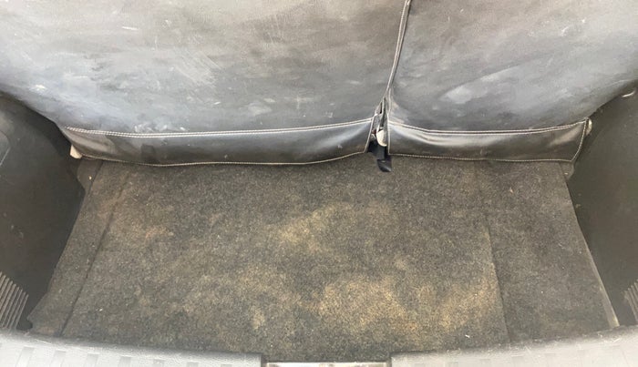 2015 Maruti Swift ZDI, Diesel, Manual, 1,49,958 km, Boot Inside