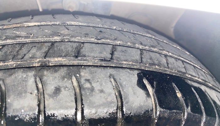 2020 Hyundai NEW SANTRO MAGNA, Petrol, Manual, 29,685 km, Right Front Tyre Tread