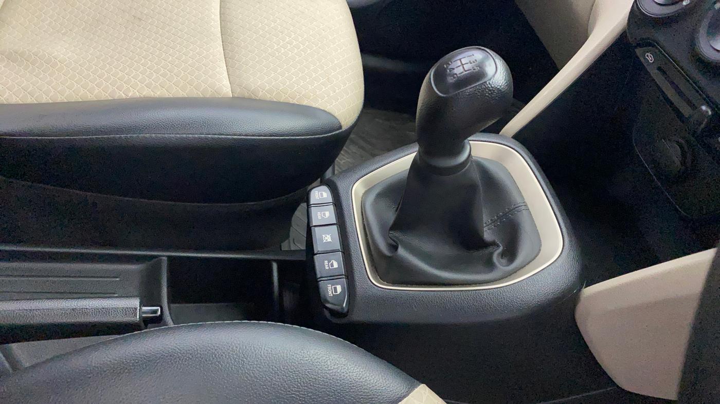 2020 Hyundai NEW SANTRO MAGNA, Petrol, Manual, 29,685 km, Gear Lever