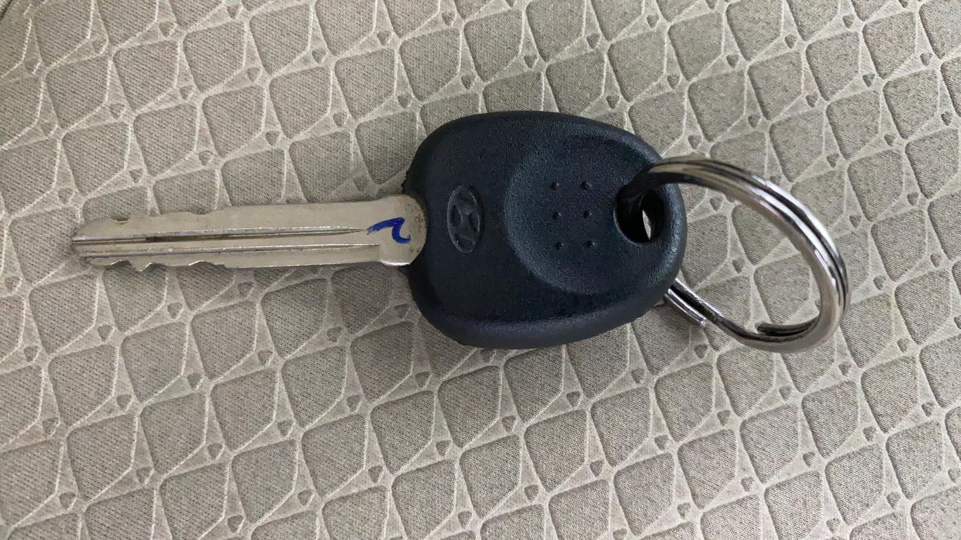 2020 Hyundai NEW SANTRO MAGNA, Petrol, Manual, 29,685 km, Key Close Up