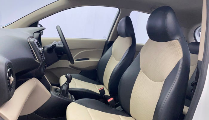 2020 Hyundai NEW SANTRO MAGNA, Petrol, Manual, 29,685 km, Right Side Front Door Cabin