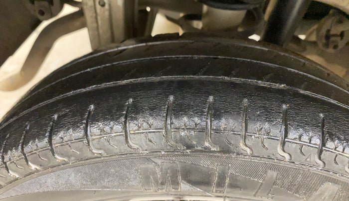 2018 Maruti Alto 800 LXI, Petrol, Manual, 39,937 km, Right Rear Tyre Tread