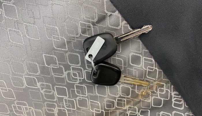 2018 Maruti Alto 800 LXI, Petrol, Manual, 39,937 km, Key Close Up