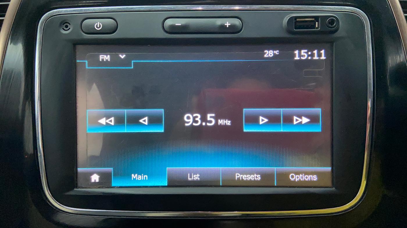 2017 Renault Captur PLATINE DUAL TONE, Diesel, Manual, 27,684 km, Infotainment System