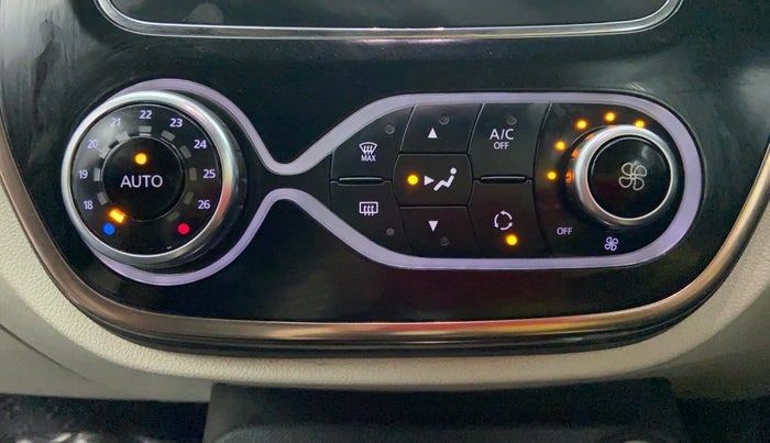 2017 Renault Captur PLATINE DUAL TONE, Diesel, Manual, 27,684 km, Automatic Climate Control
