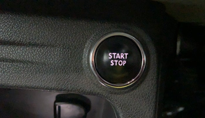 2017 Renault Captur PLATINE DUAL TONE, Diesel, Manual, 27,684 km, Keyless button start