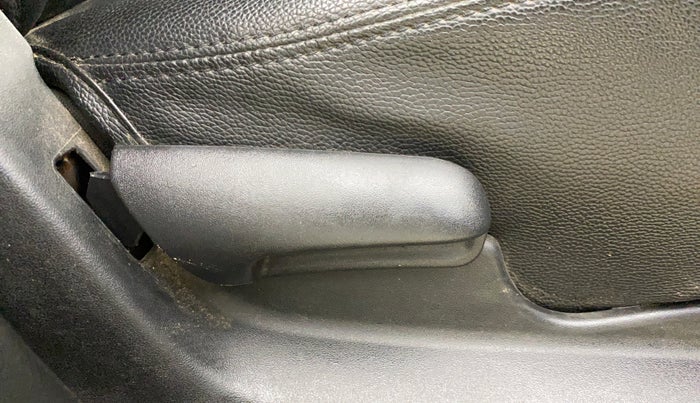 2021 Maruti S Cross DELTA 1.5, CNG, Manual, 1,37,195 km, Driver Side Adjustment Panel