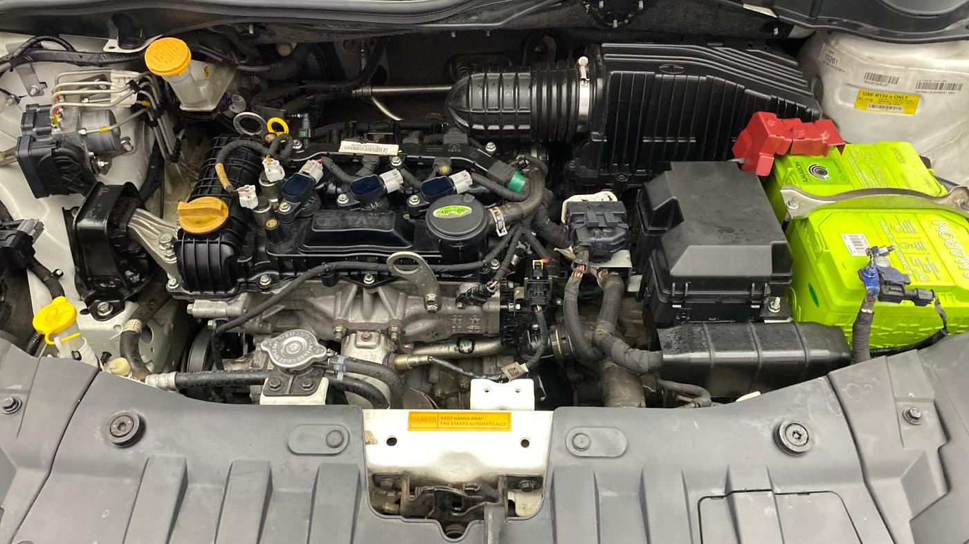 2020 Tata ALTROZ XZ PETROL, Petrol, Manual, 36,994 km, Engine View