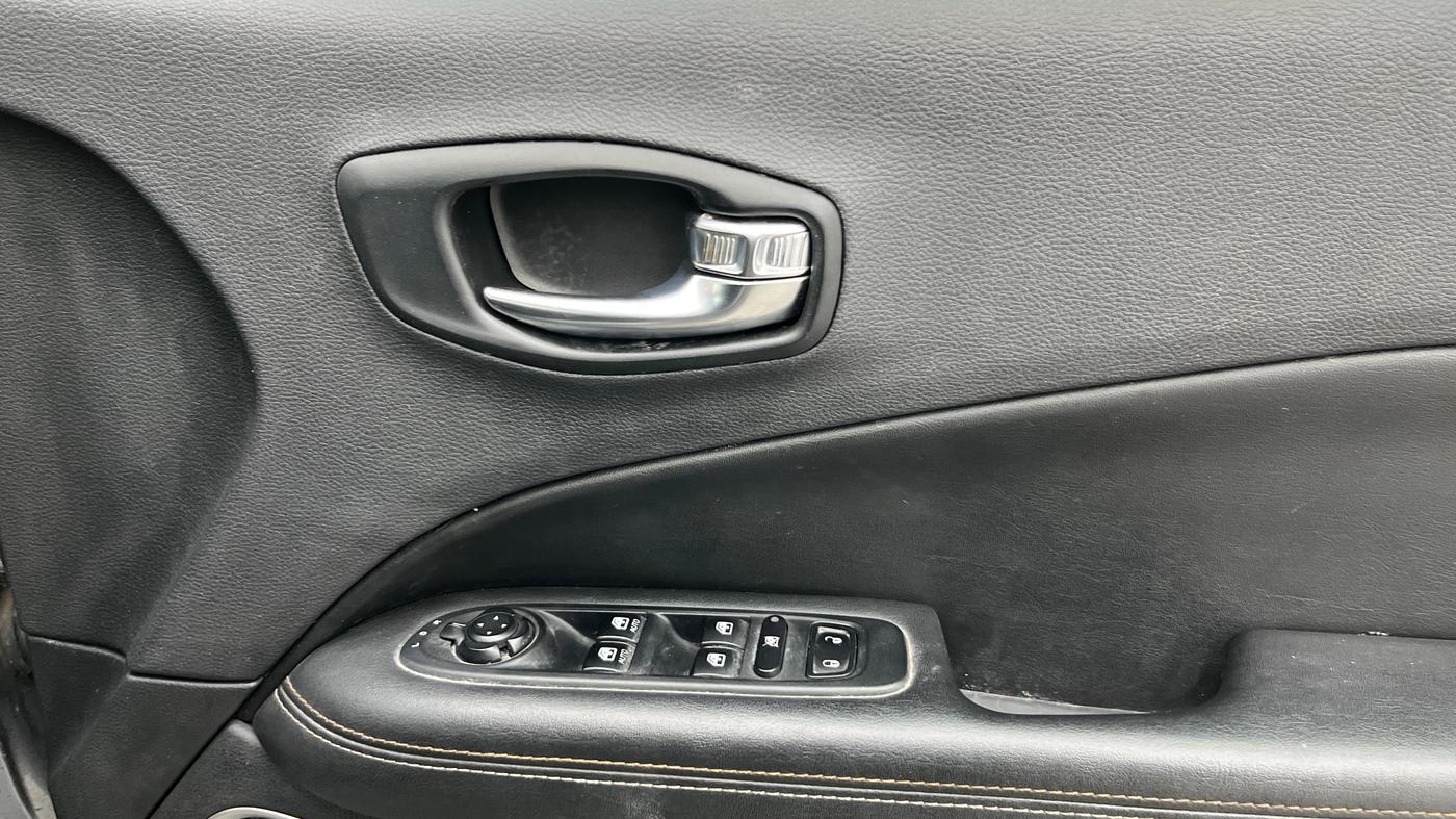 2019 Jeep Compass SPORT PLUS 2.0 DIESEL, Diesel, Manual, 68,236 km, Driver Side Door Panels Control