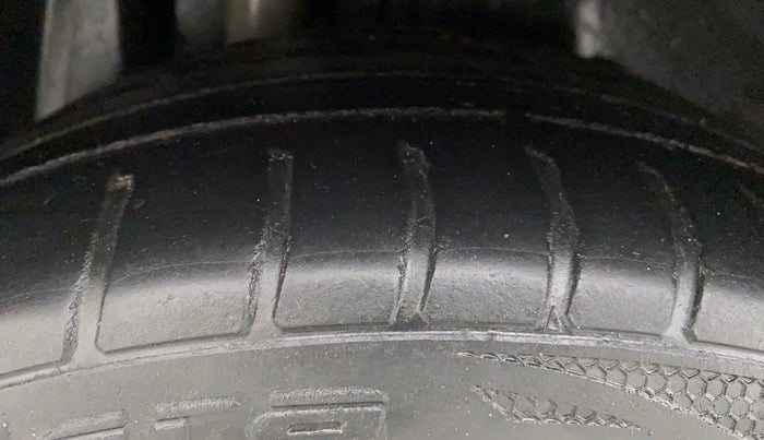 2019 Ford FREESTYLE TITANIUM Plus 1.5 TDCI MT, Diesel, Manual, 35,608 km, Right Rear Tyre Tread