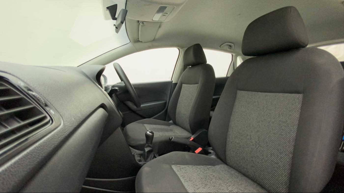 2022 Volkswagen Polo TRENDLINE 1.0L, Petrol, Manual, 35,029 km, Right Side Front Door Cabin