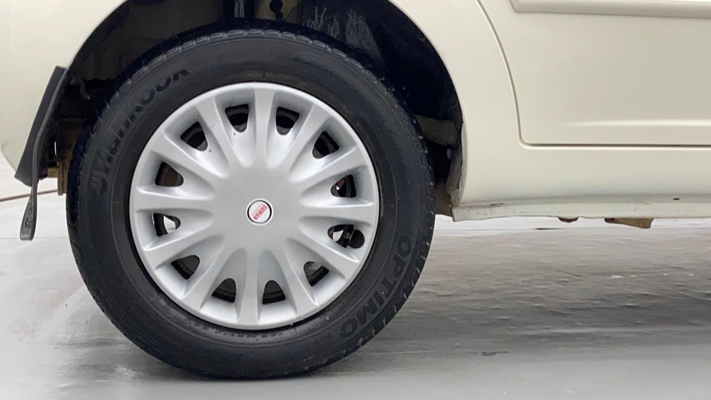 2012 Tata Indica Vista VX QUADRAJET, Diesel, Manual, 59,704 km, Right Rear Wheel