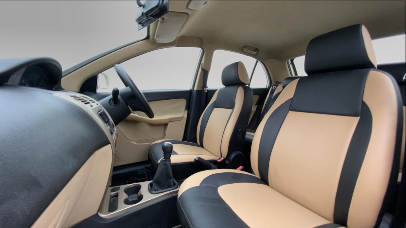 2012 Tata Indica Vista VX QUADRAJET, Diesel, Manual, 59,704 km, Right Side Front Door Cabin View