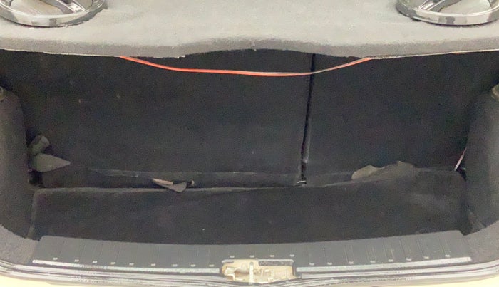 2012 Tata Indica Vista VX QUADRAJET, Diesel, Manual, 59,704 km, Boot Inside View