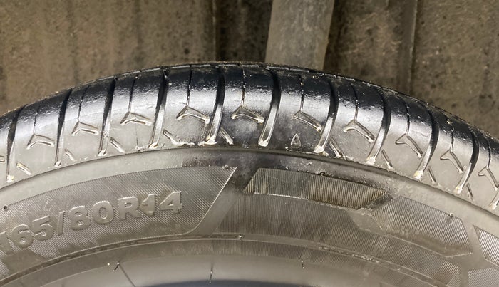 2019 Renault TRIBER RXZ, Petrol, Manual, 1,00,049 km, Left Rear Tyre Tread