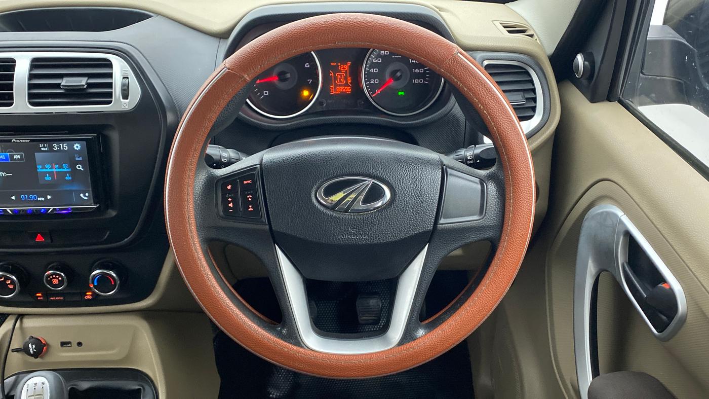 2016 Mahindra TUV300 T8, Diesel, Manual, 88,654 km, Steering Wheel Close Up