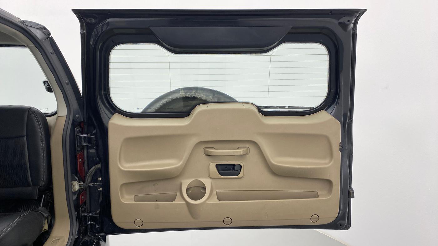 2016 Mahindra TUV300 T8, Diesel, Manual, 88,654 km, Boot Door Open