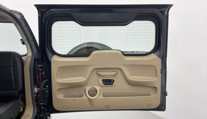 2016 Mahindra TUV300 T8, Diesel, Manual, 88,654 km, Boot Door Open