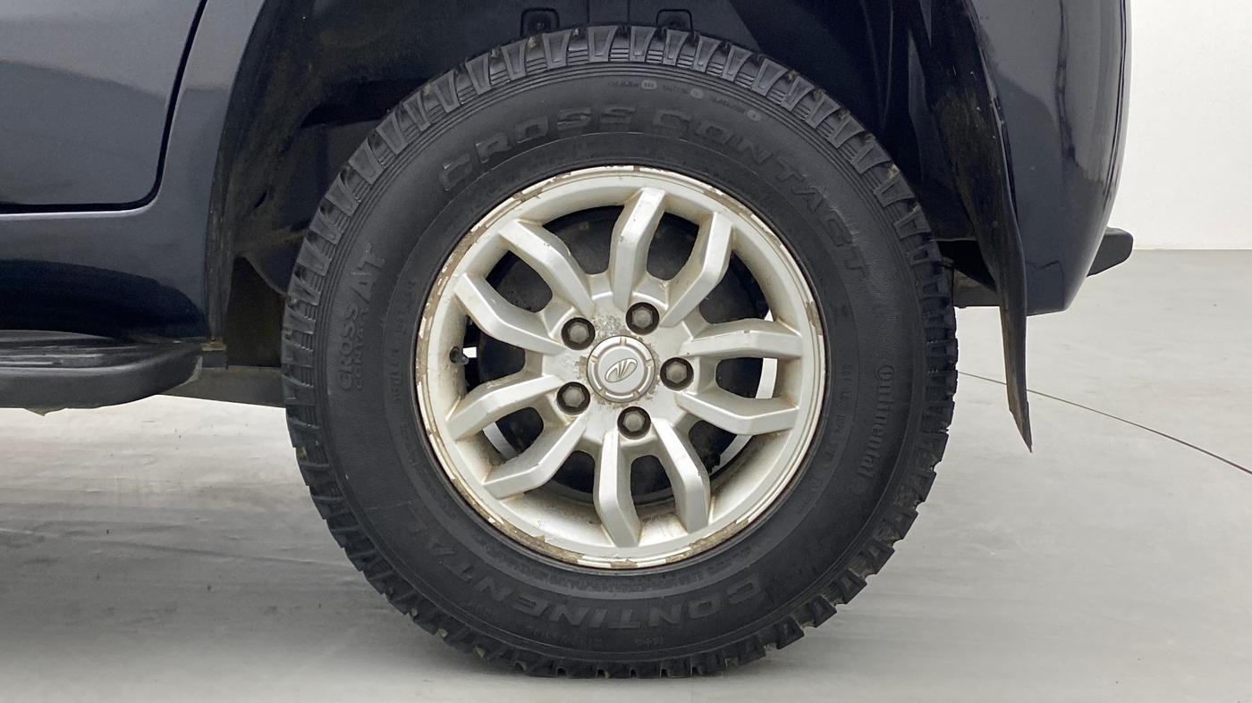 2016 Mahindra TUV300 T8, Diesel, Manual, 88,654 km, Left Rear Wheel