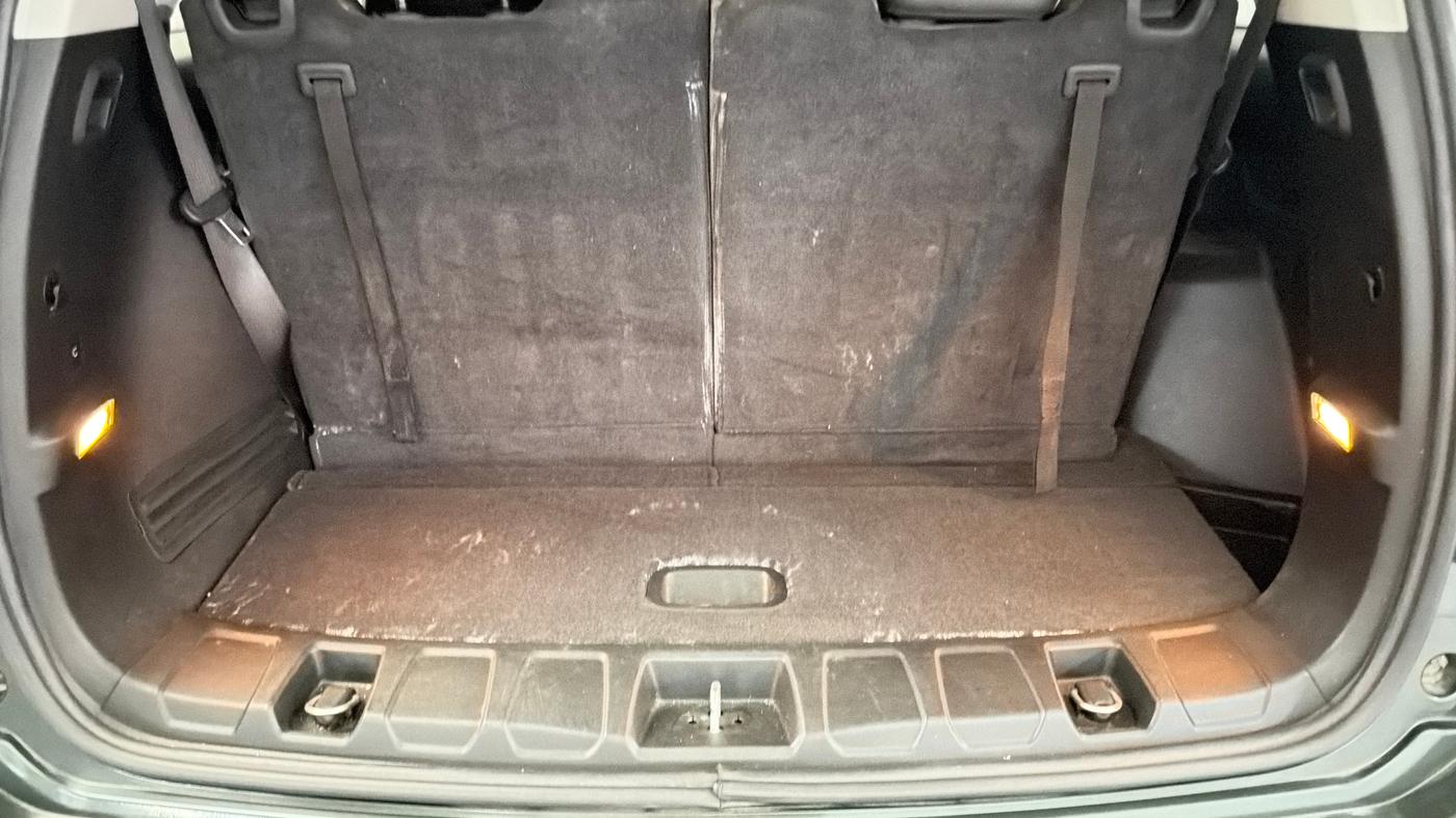 2022 Jeep MERIDIAN LIMITED (O) 4X2 AT, Diesel, Automatic, 32,586 km, Boot Inside