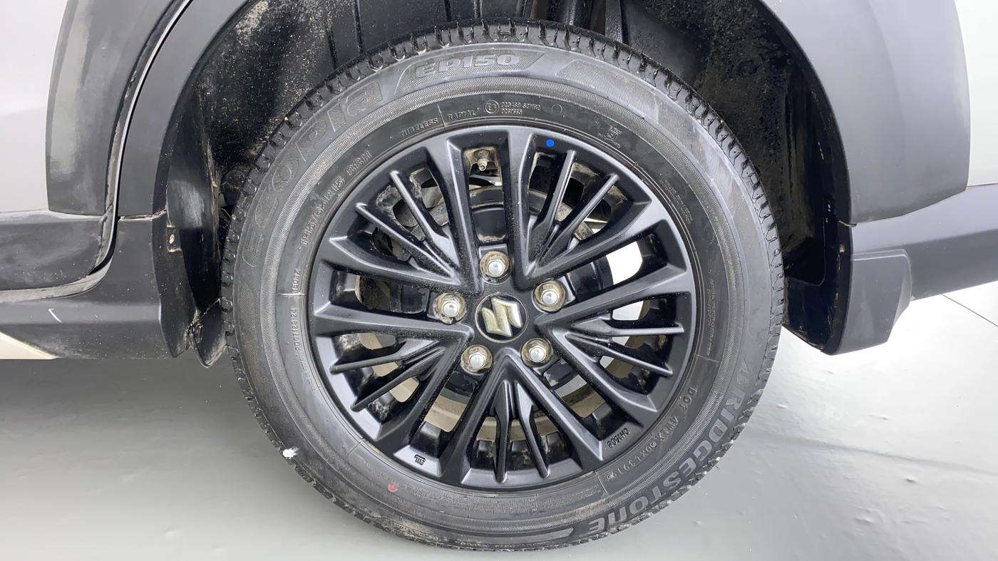 2019 Maruti XL6 ALPHA SHVS  MT, Petrol, Manual, 31,724 km, Left Rear Wheel