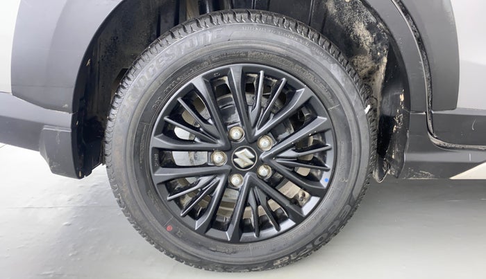 2019 Maruti XL6 ALPHA SHVS  MT, Petrol, Manual, 31,724 km, Right Rear Wheel