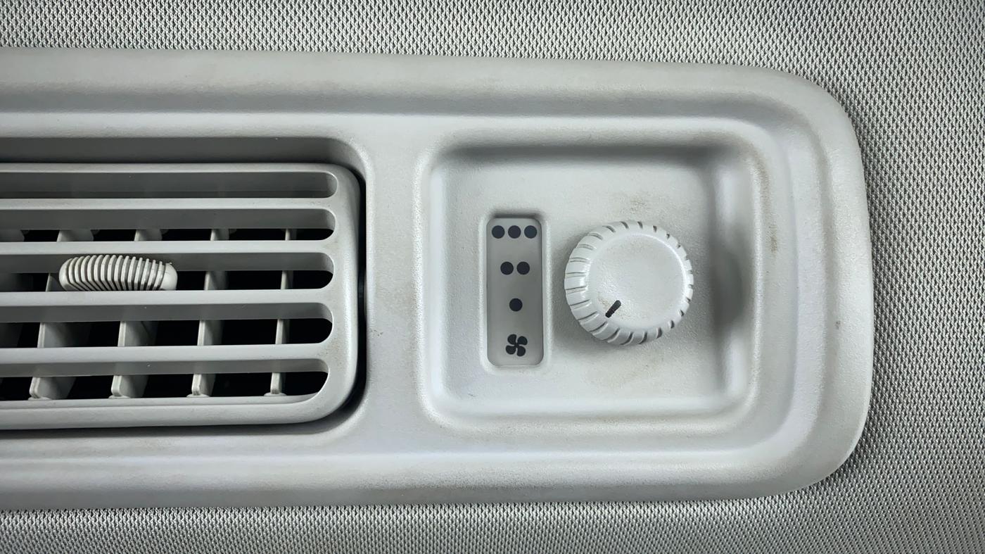2019 Maruti XL6 ALPHA SHVS  MT, Petrol, Manual, 31,724 km, Rear AC Temperature Control