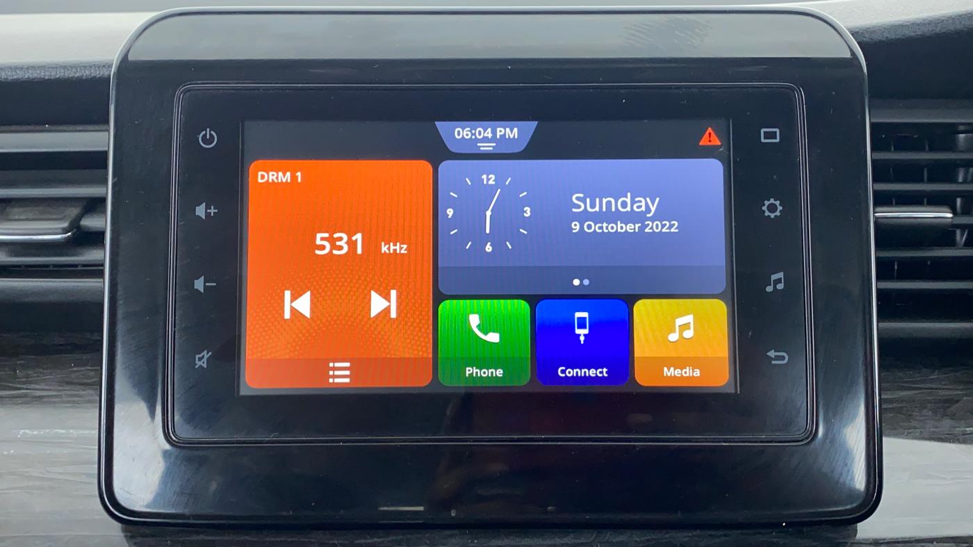 2019 Maruti XL6 ALPHA SHVS  MT, Petrol, Manual, 31,724 km, Infotainment System