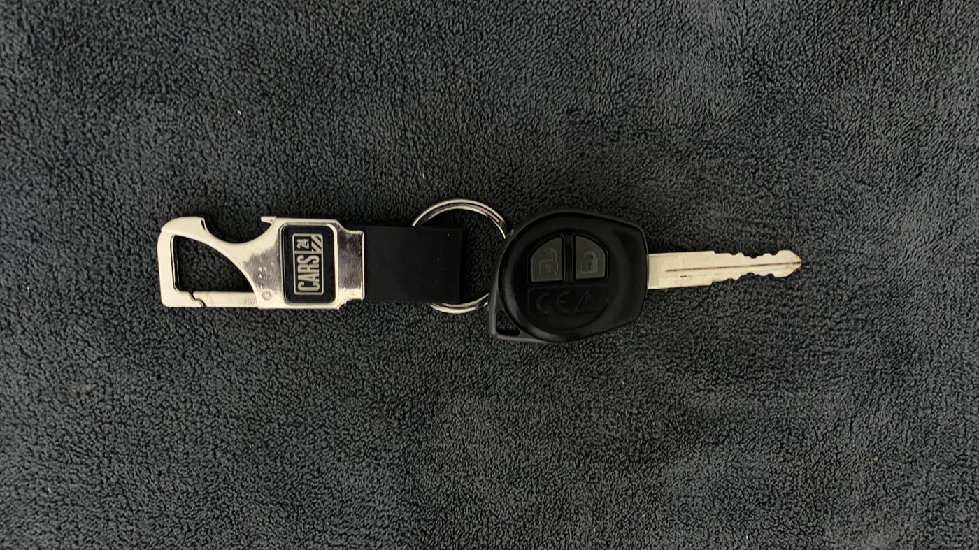 2021 Maruti Swift VXI AMT, Petrol, Automatic, 19,874 km, Key Close Up