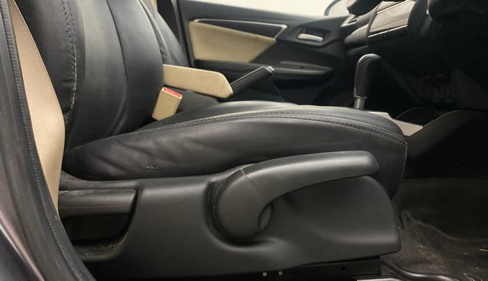 2021 Honda Jazz 1.2L I-VTEC ZX CVT, Petrol, Automatic, 74,641 km, Driver Side Adjustment Panel
