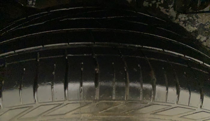 2018 Tata NEXON XZA PLUS PETROL, Petrol, Automatic, 26,249 km, Right Rear Tyre Tread