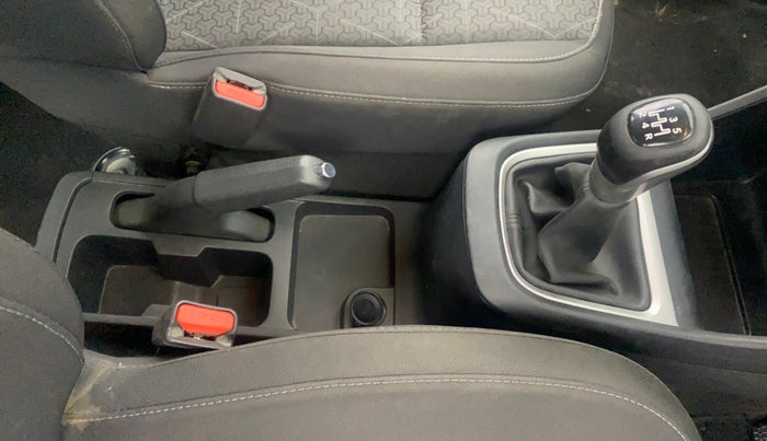 2023 Tata PUNCH CREATIVE  MT, Petrol, Manual, 27,766 km, Gear Lever