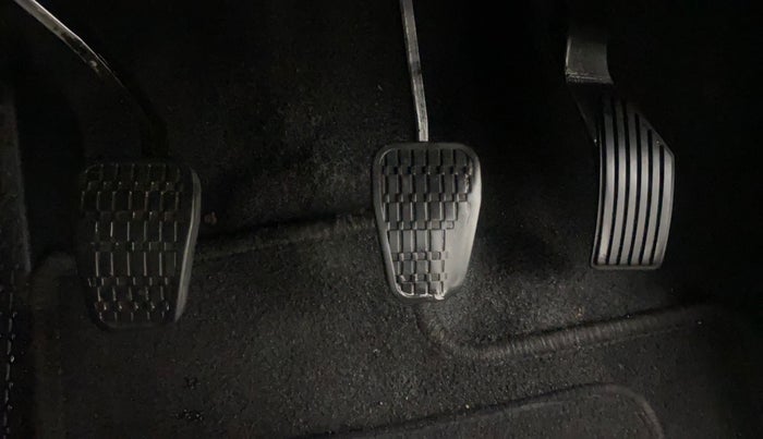 2023 Tata PUNCH CREATIVE  MT, Petrol, Manual, 27,766 km, Pedals