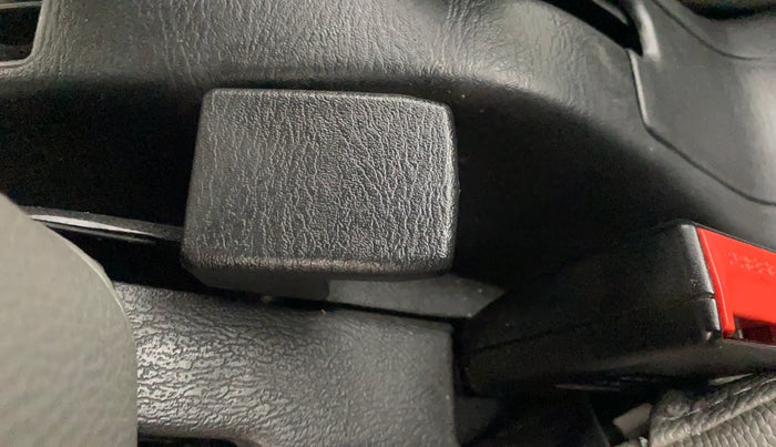 2021 Maruti Eeco 7 STR, Petrol, Manual, 6,161 km, Driver Side Adjustment Panel