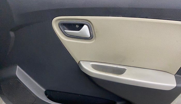 2017 Maruti Alto K10 VXI, Petrol, Manual, 66,405 km, Driver Side Door Panels Control