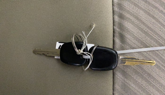 2017 Maruti Alto K10 VXI, Petrol, Manual, 66,405 km, Key Close Up