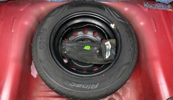 2016 Hyundai Eon SPORTZ, Petrol, Manual, 33,476 km, Spare Tyre