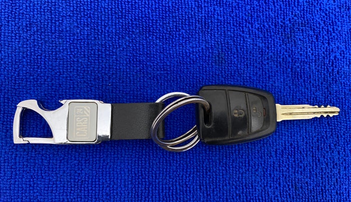 2016 Hyundai Eon SPORTZ, Petrol, Manual, 33,476 km, Key Close Up