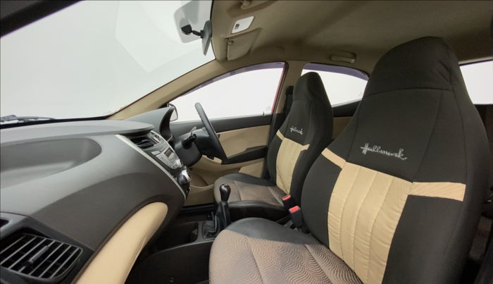 2016 Hyundai Eon SPORTZ, Petrol, Manual, 33,476 km, Right Side Front Door Cabin