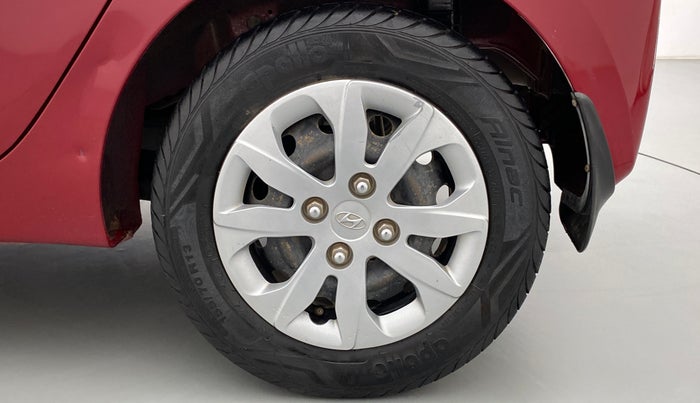 2016 Hyundai Eon SPORTZ, Petrol, Manual, 33,476 km, Left Rear Wheel