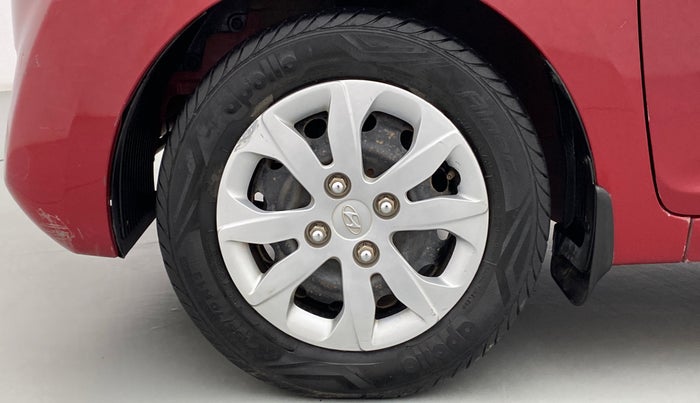 2016 Hyundai Eon SPORTZ, Petrol, Manual, 33,476 km, Left Front Wheel