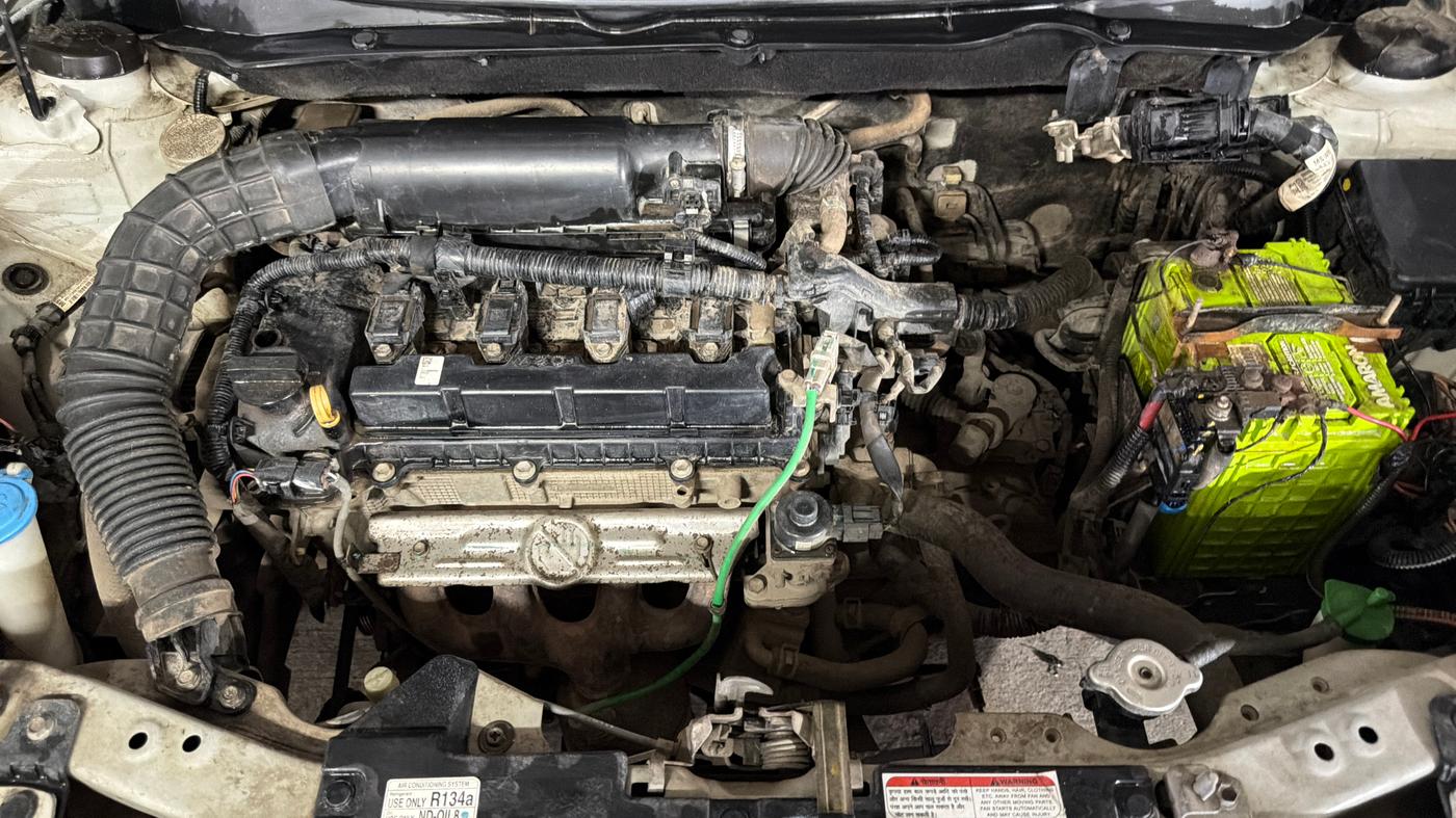 2022 Maruti Swift VXI, Petrol, Manual, 1,01,629 km, Engine View