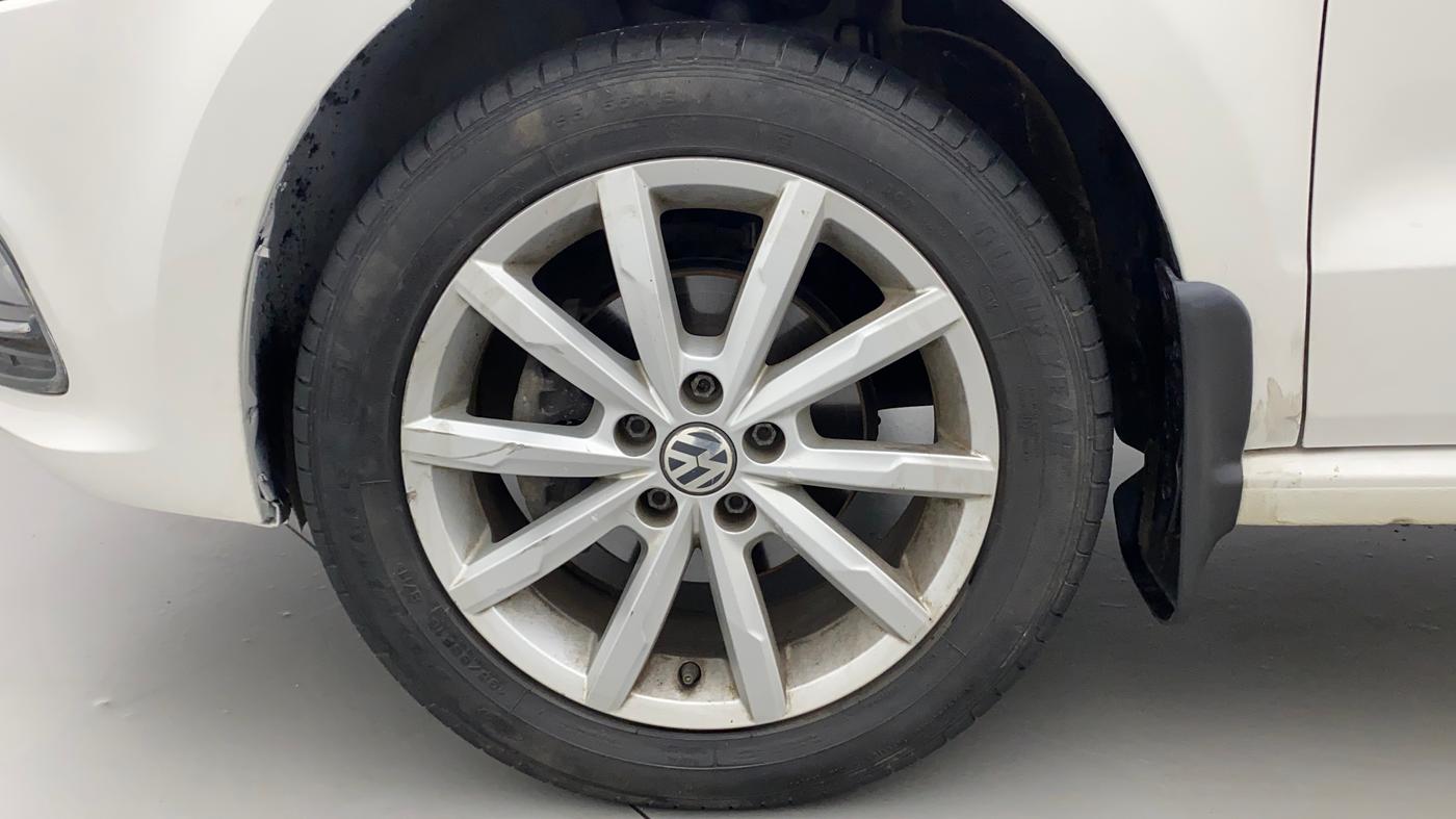 2018 Volkswagen Polo HIGHLINE PLUS 1.0 16 ALLOY, Petrol, Manual, 37,019 km, Left Front Wheel