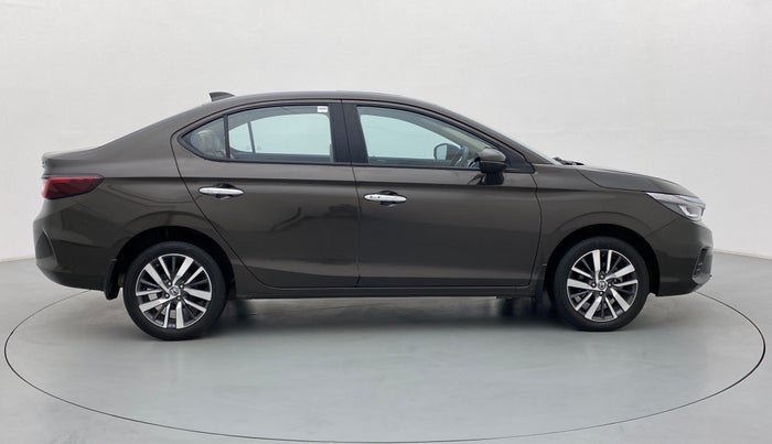2022 Honda City ZX CVT, Petrol, Automatic, 6,562 km, Right Side View