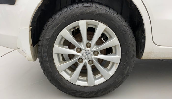 2013 Maruti Ertiga ZDI, Diesel, Manual, 42,942 km, Right Rear Wheel